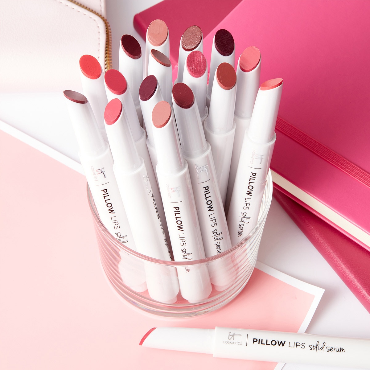 PILLOW LIPS SOLID SERUM LIP GLOSS (BRILLO LABIAL) > Sephora MX